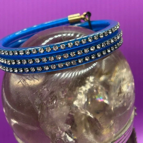 NWT Marc by Marc Jacobs Electric Blue Lemonade Rhinestone Wrap Bracelet - Picture 3 of 5